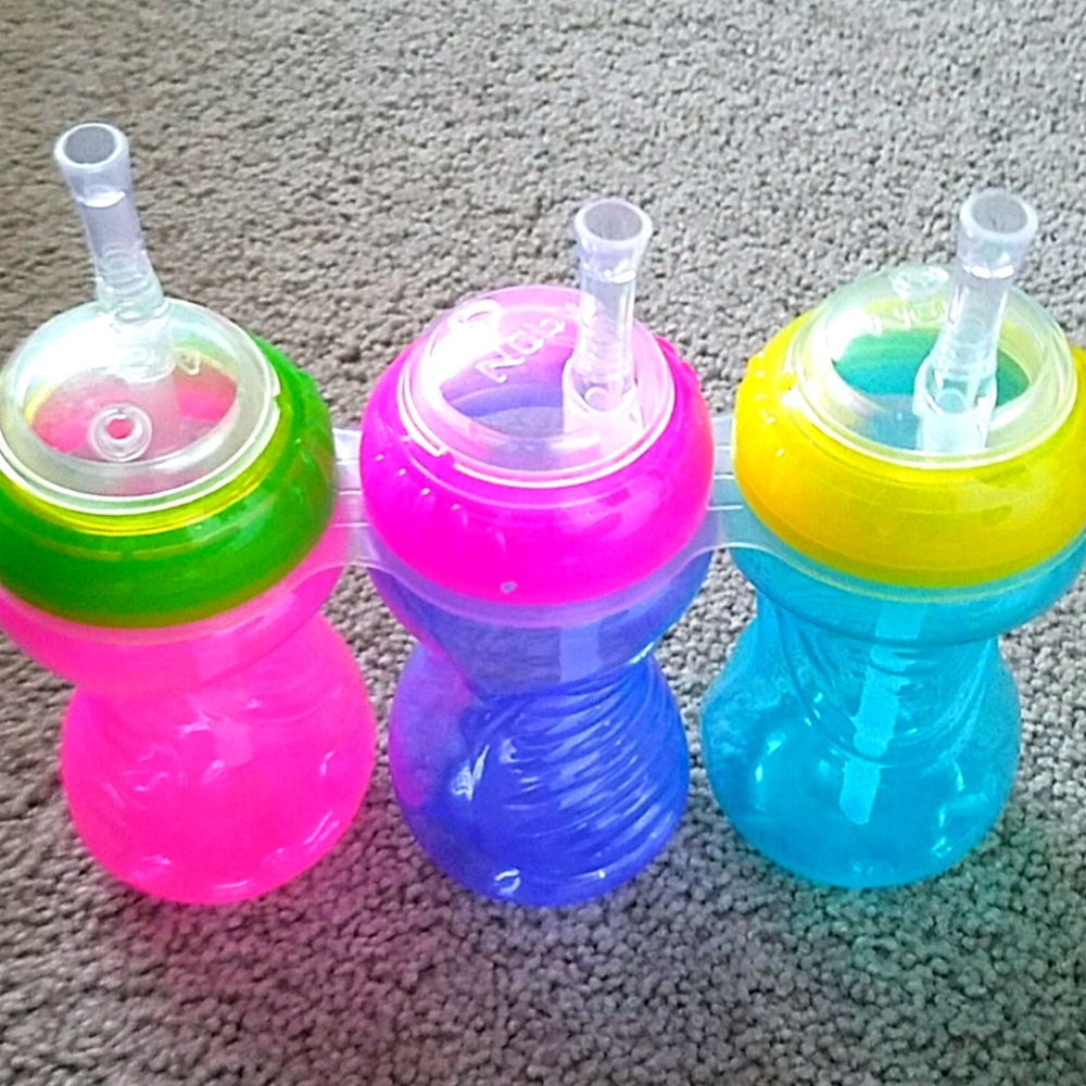3 Sippy cups